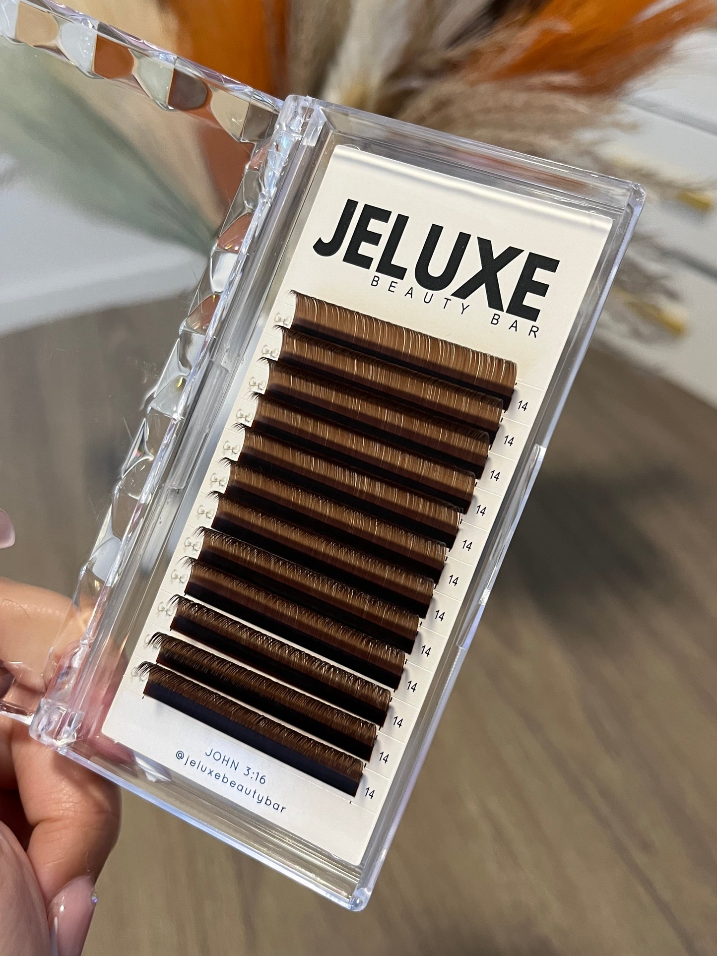 "EXPRESSO" BROWN LASHES